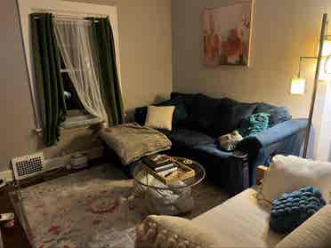 1 room in a house all inclusive