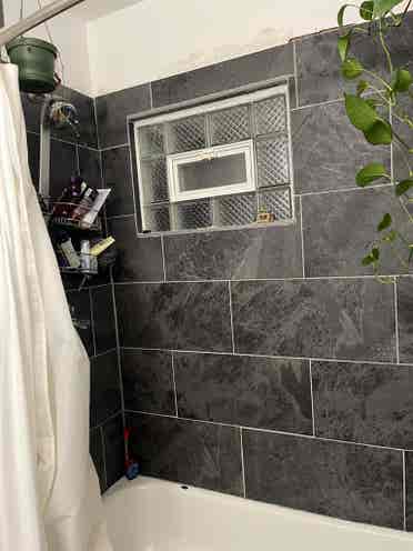 1 room in a house all inclusive