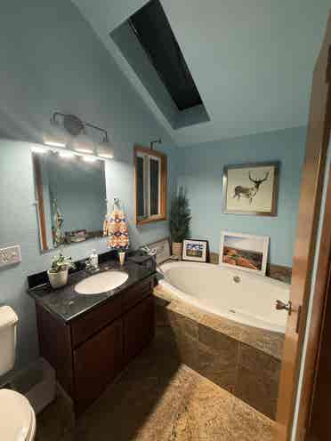 RIVER SIDE HOUSE - ROOMS AVAILABLE!