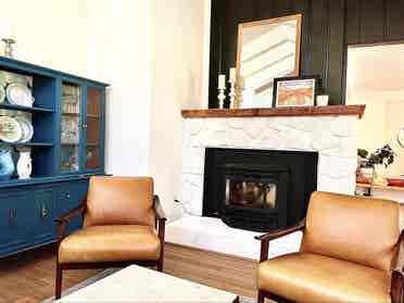 RIVER SIDE HOUSE - ROOMS AVAILABLE!