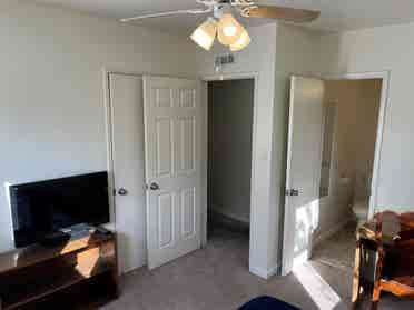 1bd w/Private Bath+Private Entrance
