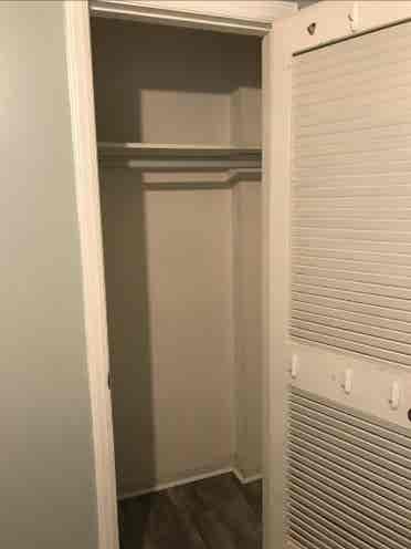 1 room vacant