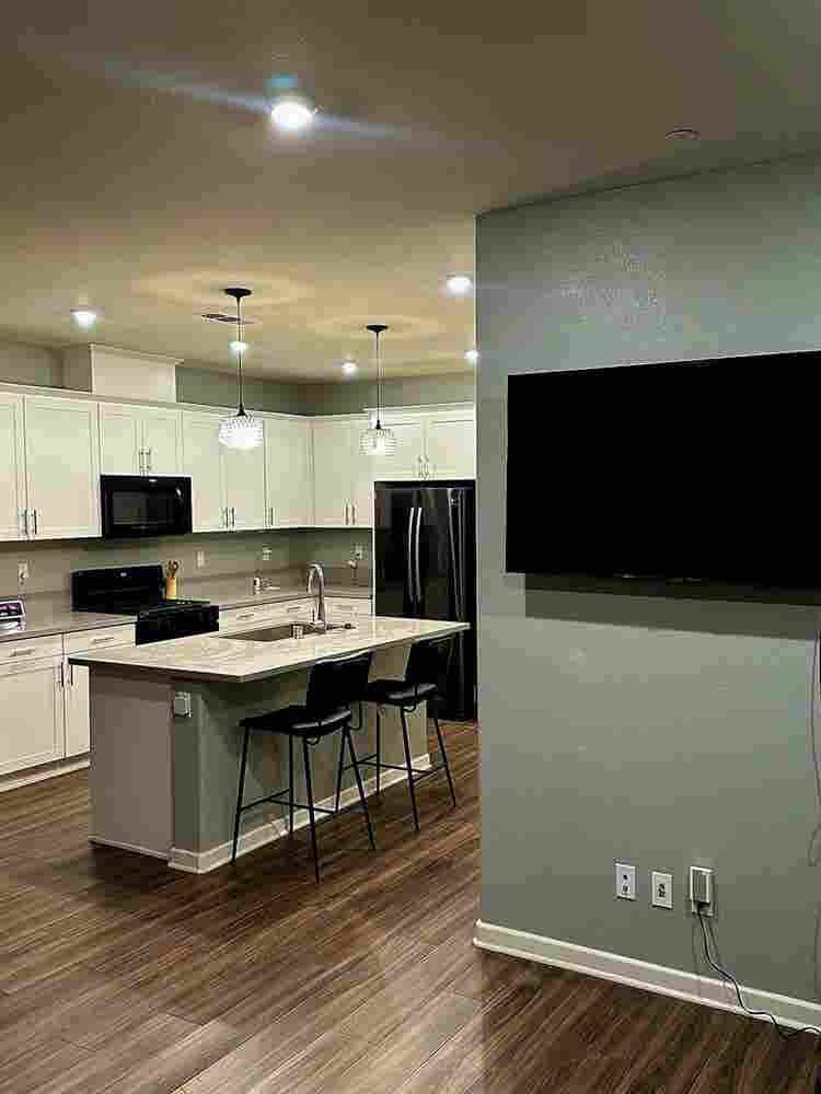 Room  Perfect for Professionals!