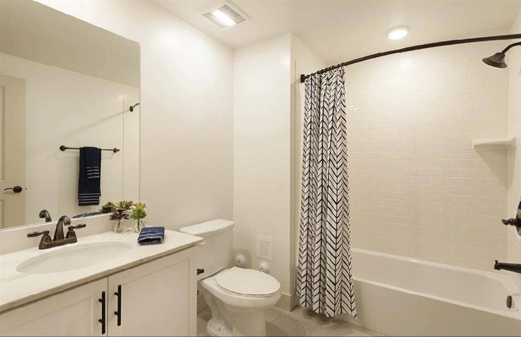 Single or Double for Lease!