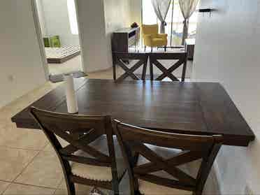 Spacious home in glendale.