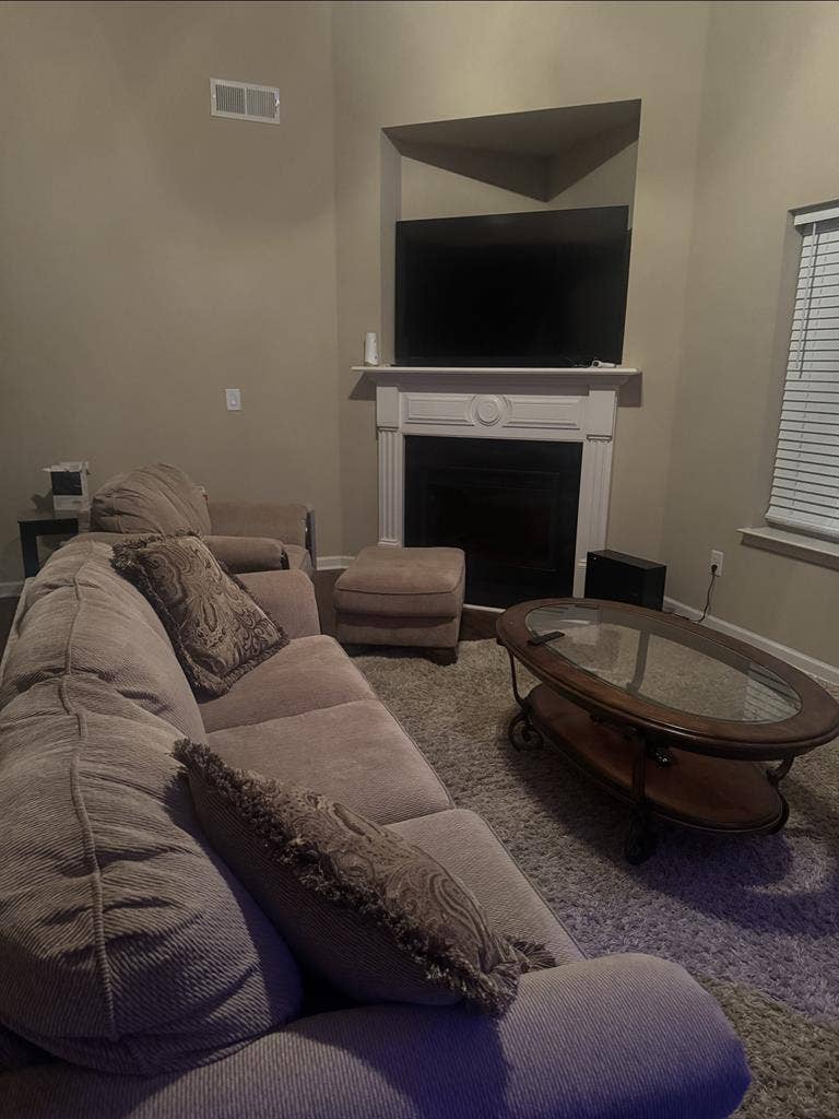 1 Furnished Bdrm 1Bth for Rent