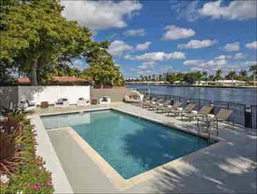 Close to Las Olas Beach