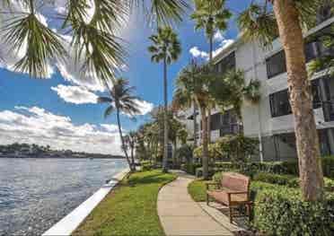 Close to Las Olas Beach