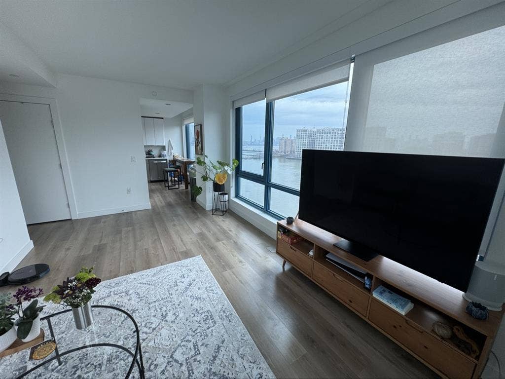 Baths apt- Weehawken