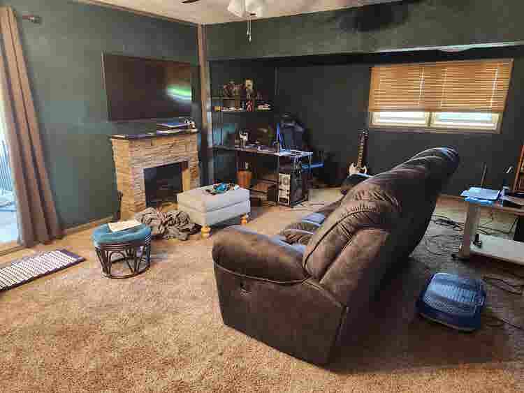 Seeking roommate