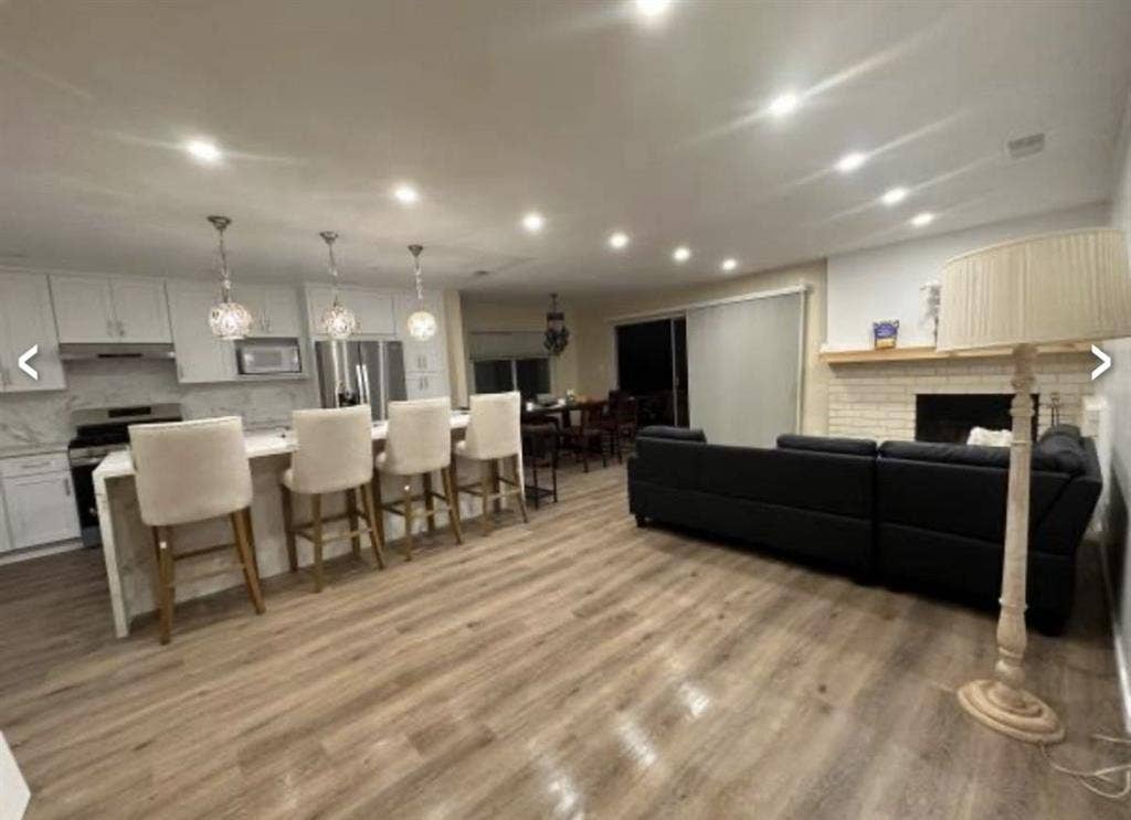 looking for roommates ASAP!!
