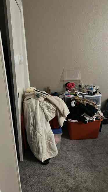 LEASE TAKEOVER ASAP/ Females Only