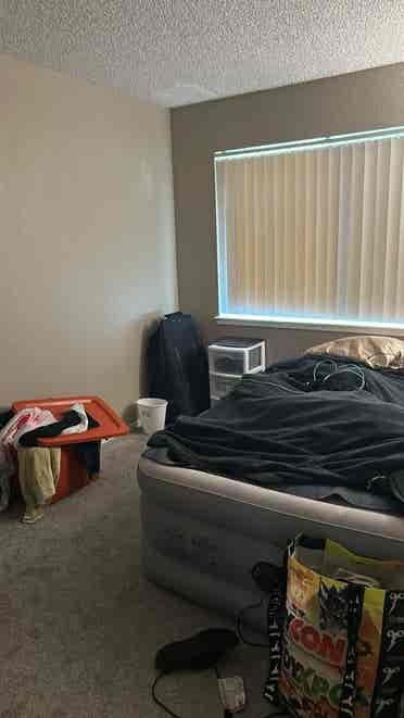 LEASE TAKEOVER ASAP/ Females Only