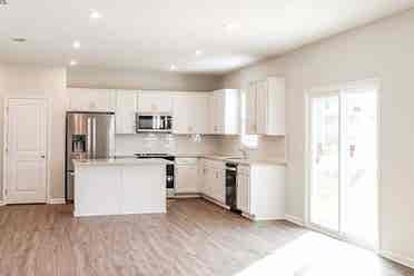 Unfurnished Rooms For Rent