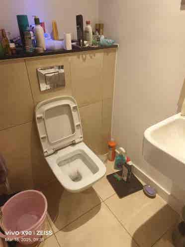 Ensuite master bedroom to rent