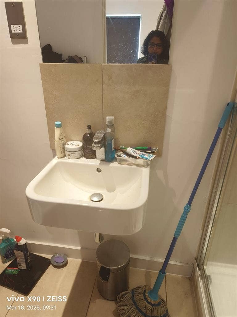 Ensuite master bedroom to rent