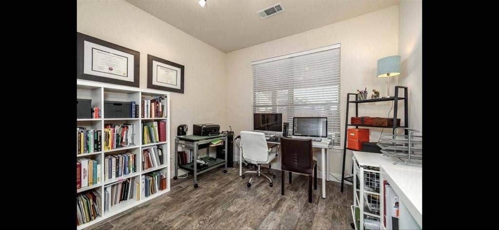 Smart home on the lake!