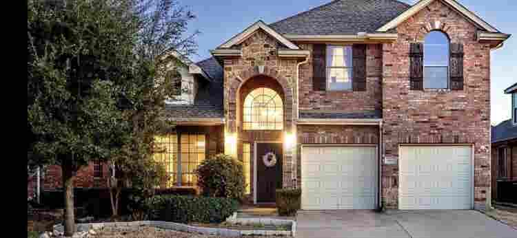 Smart home on the lake!