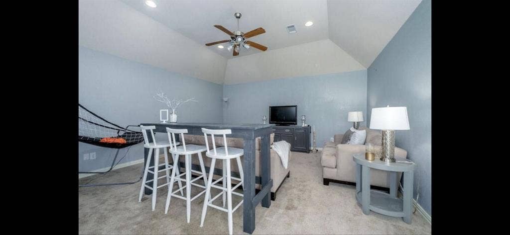 Smart home on the lake!