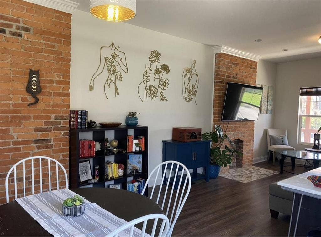 Furnished spacious duplex