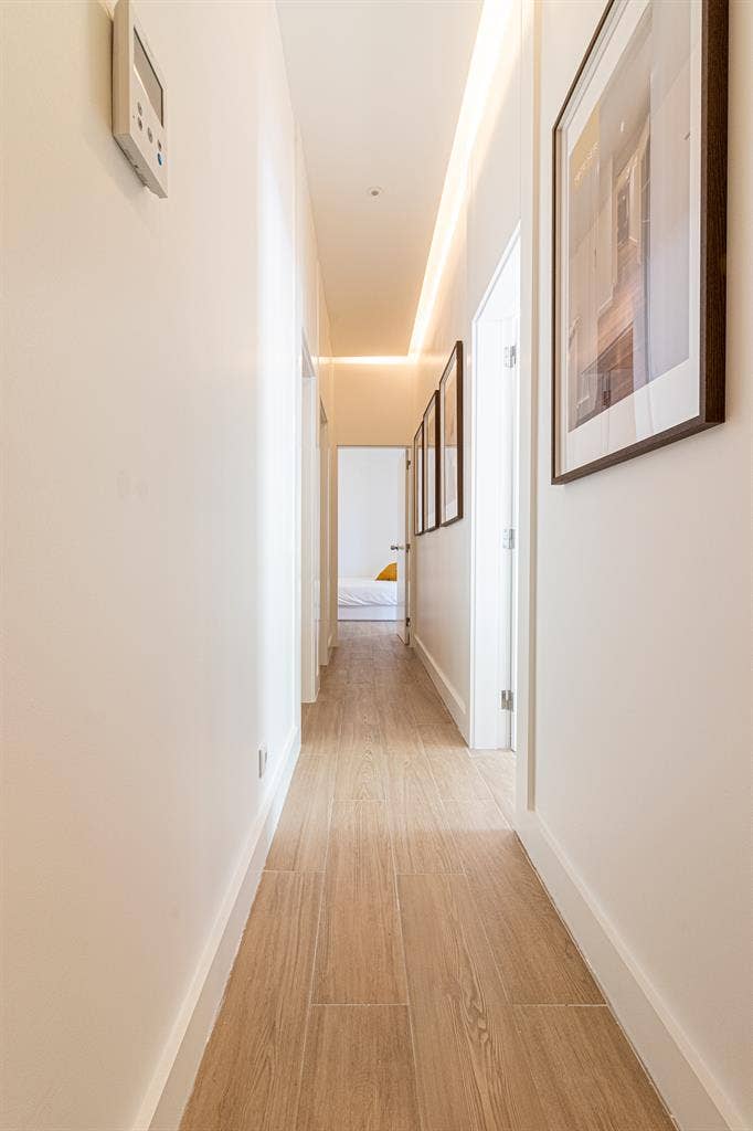 Room with private bathroom-Marvila