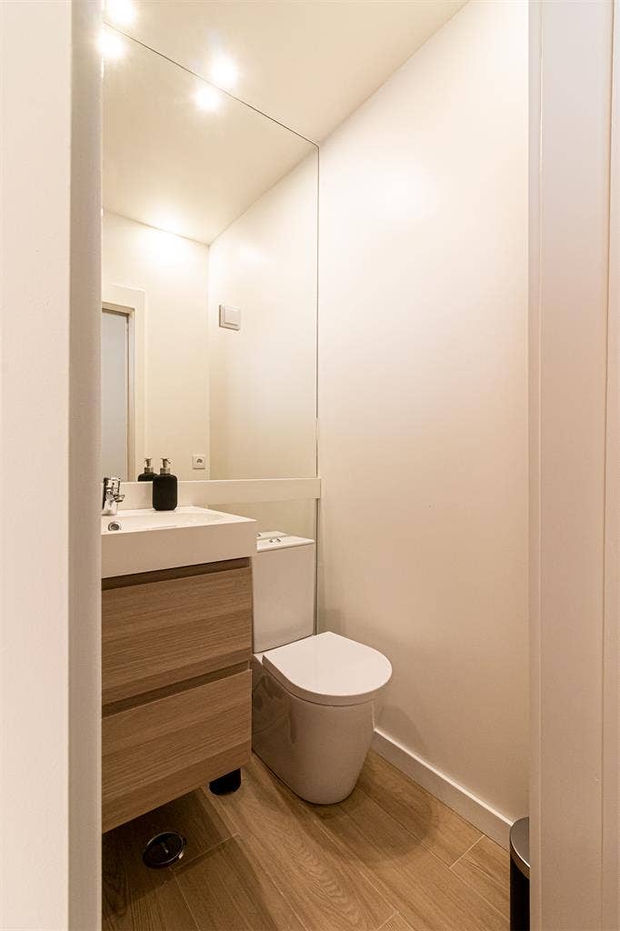 Room with private bathroom-Marvila