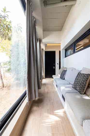 Room with private bathroom-Marvila