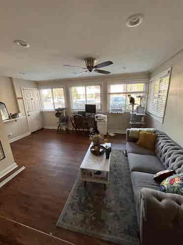 Room for rent in Greenhills!