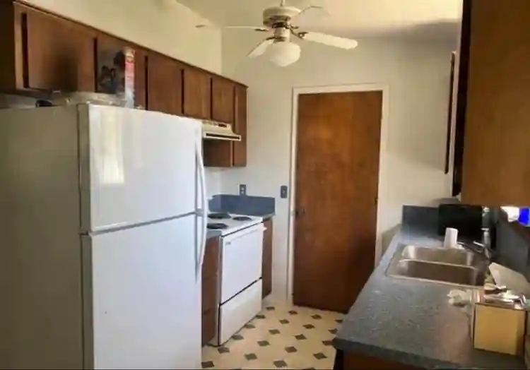 Cozy bedroom near College of Idaho!