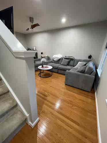 Spare bedroom for rent in townhouse