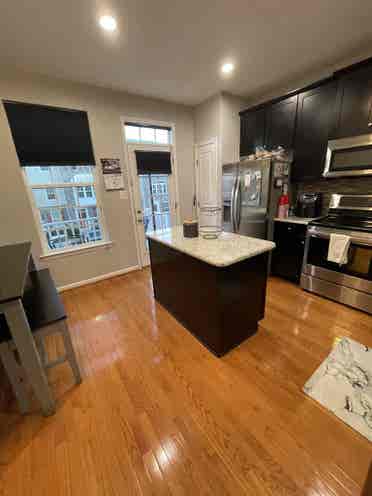 Spare bedroom for rent in townhouse