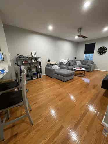 Spare bedroom for rent in townhouse