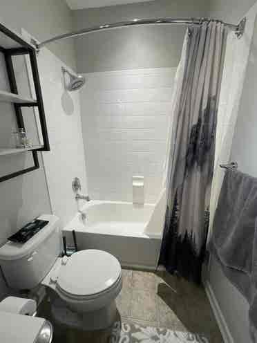 Spare bedroom for rent in townhouse