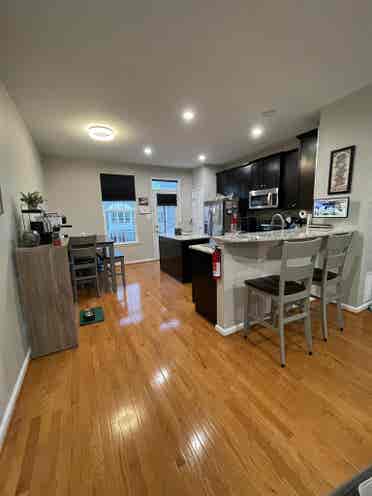 Spare bedroom for rent in townhouse