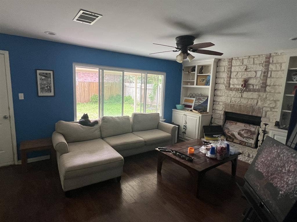 Private Room available April 1st