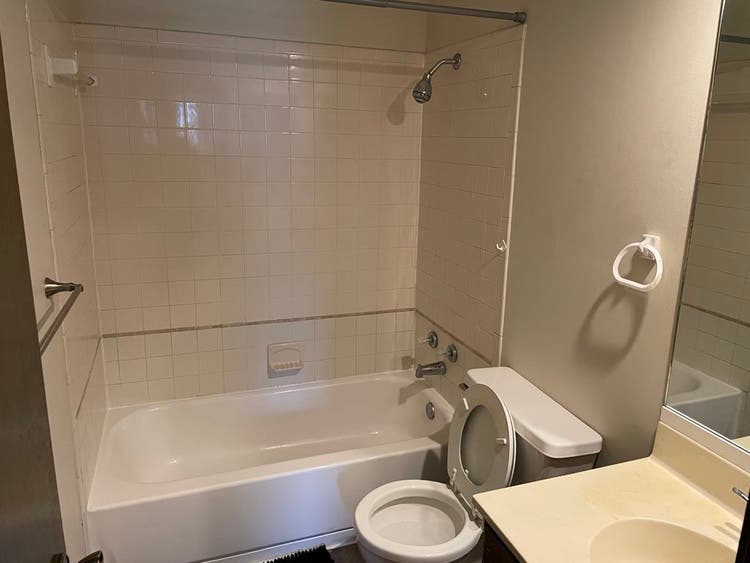 Great room in a good area