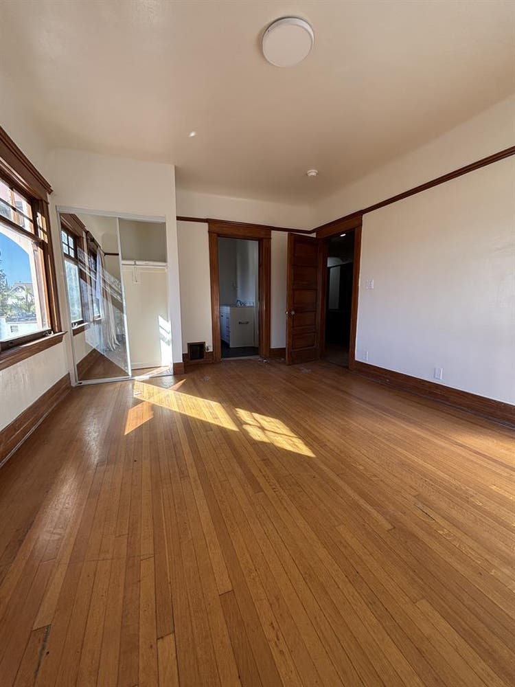 Room For Rent Starting at $