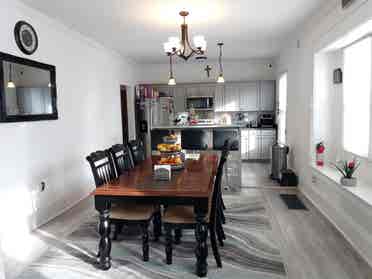 New Listing
Close to downtown KC!