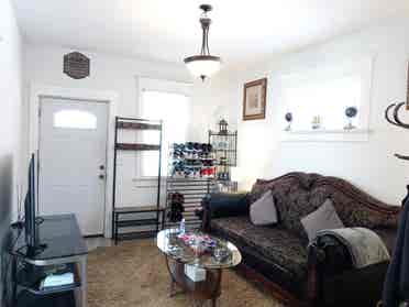 New Listing
Close to downtown KC!