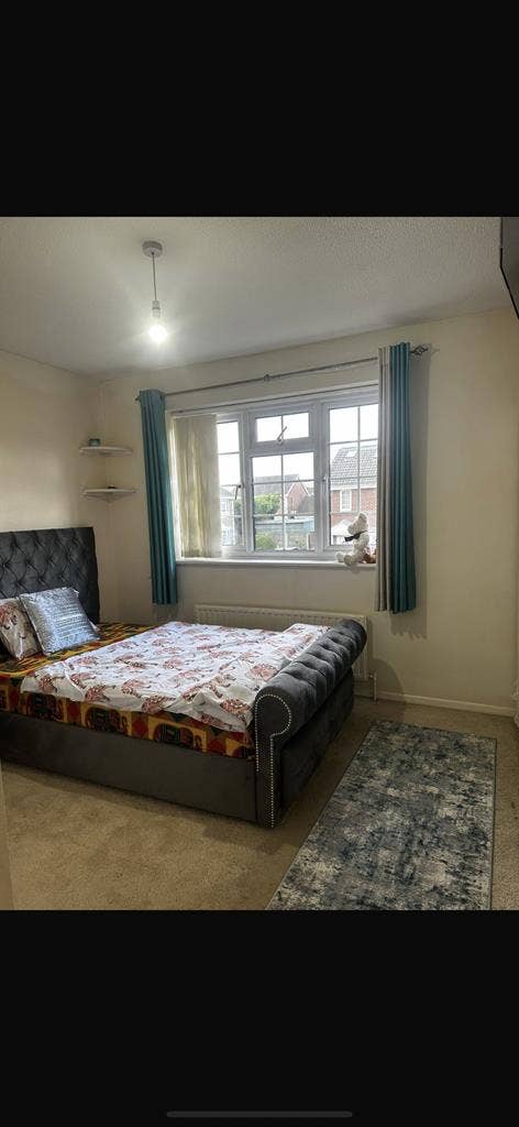 Double room available for female
