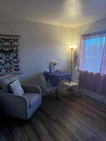 1 bedroom apartment for the summer!