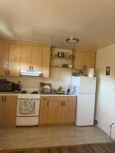 1 bedroom apartment for the summer!