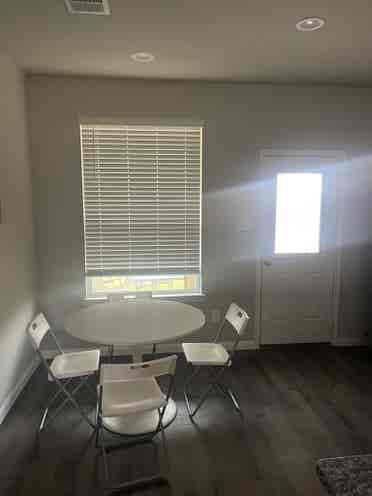 Room for rent utilities included