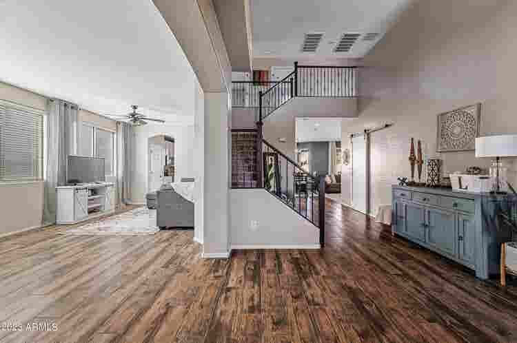 Budget Berth in Large House