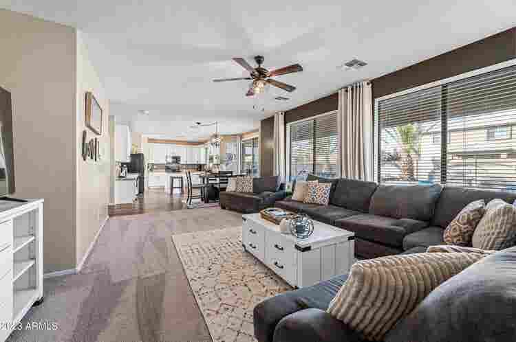 Budget Berth in Large House