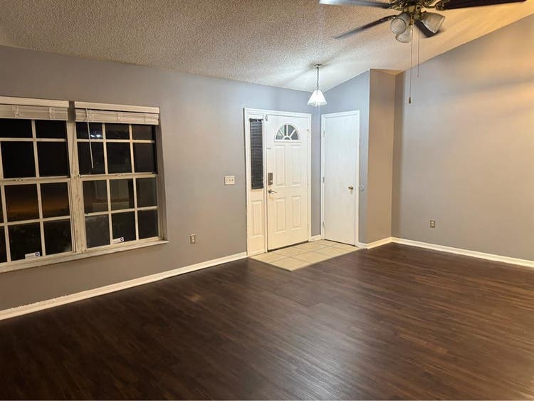 Seeking roommate