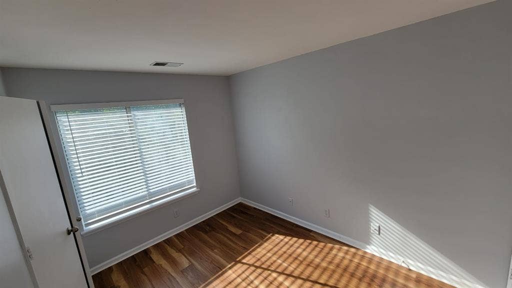 Room for rent in University