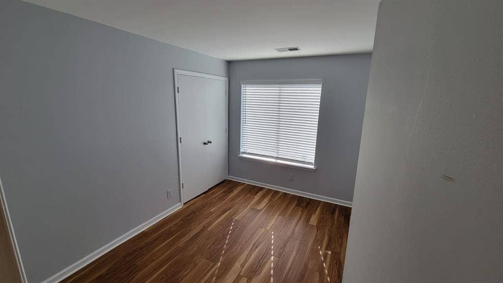 Room for rent in University