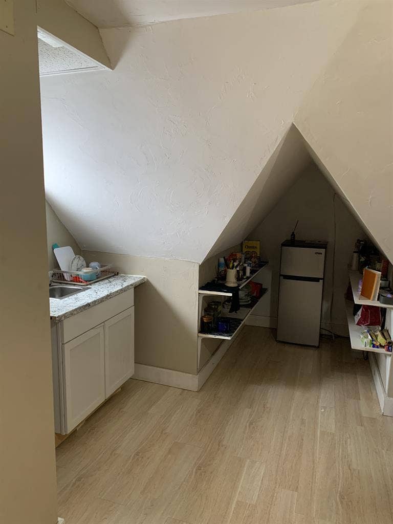 Private Room with a Pr Bathroom