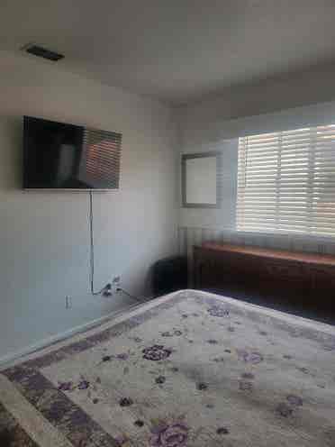 Private room for rent